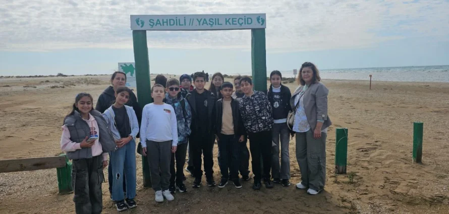 Şagirdlərimiz Abşeron Milli Parkındakı Şah Dili burnunu ziyarət ediblər